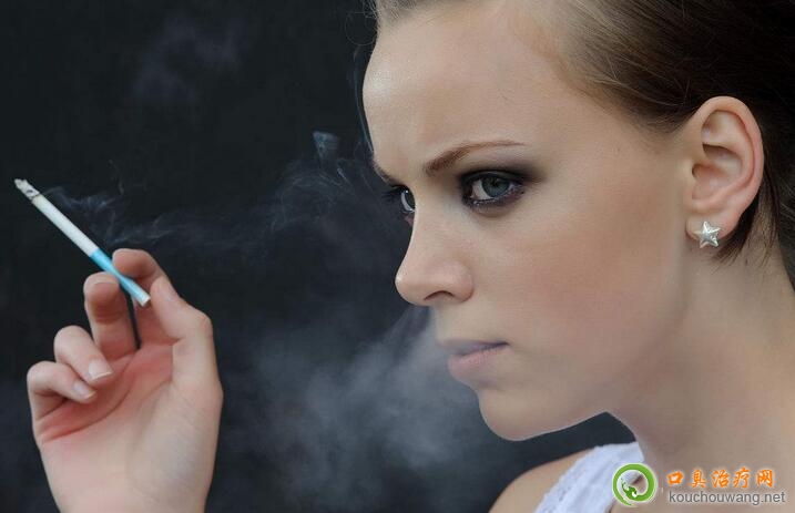 吸煙能引起口臭嗎 吸煙能引起口臭嗎