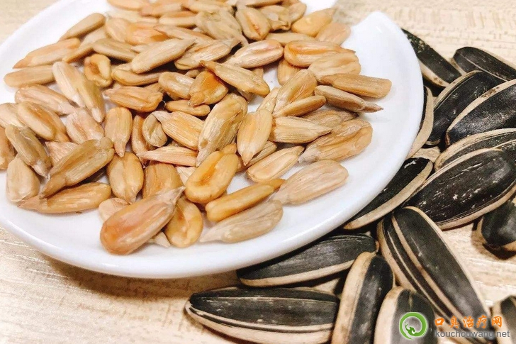 口臭可以吃瓜子仁 口臭可以吃瓜子仁